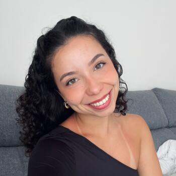 Babysitter in Cacém: Thaina