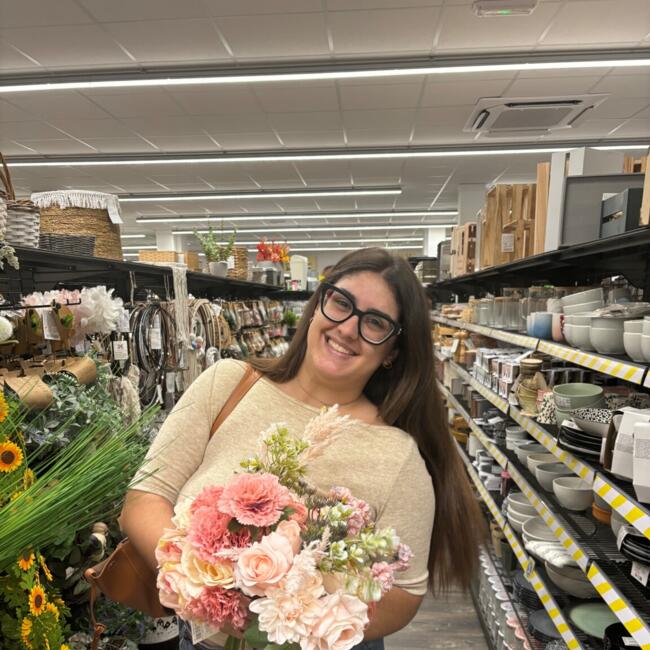 Babysitter in Girona: Afra