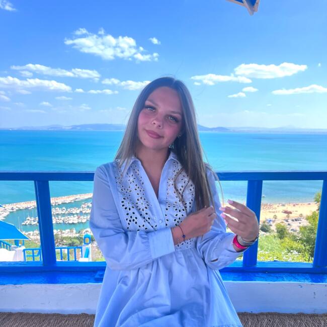 Babysitter in Vieux-Condé: Clara