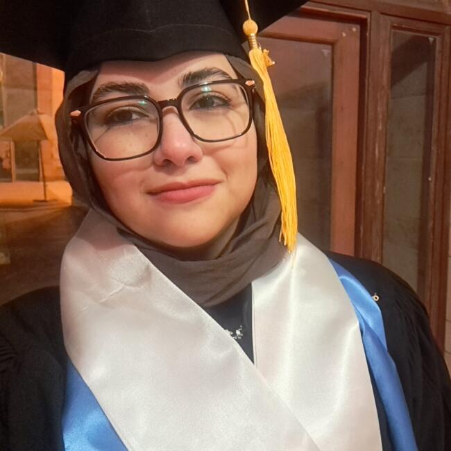 جليسة أطفال في القاهرة الجديدة: Reem