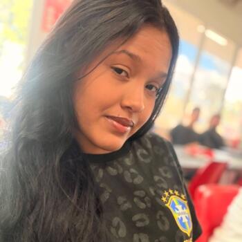 Babysitter Primavera do Leste: Yasmin Alencar