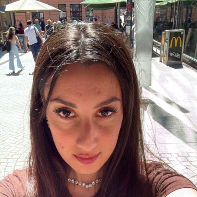 Babysitter in Viggiù: Desirè