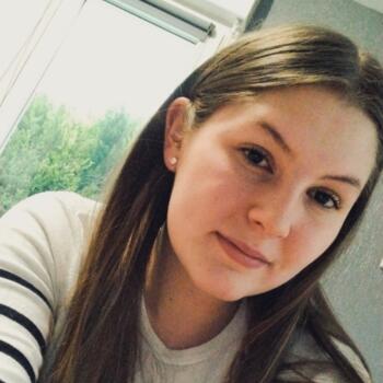 Babysitter in Buhl: Laura