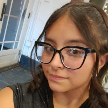 Babysitter in Almirante Brown: Alma