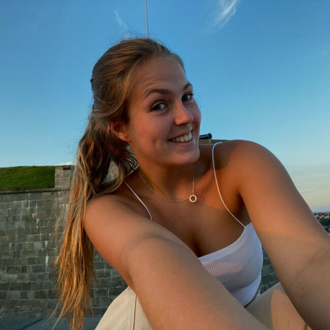 Canguro en Sondika: Mirari