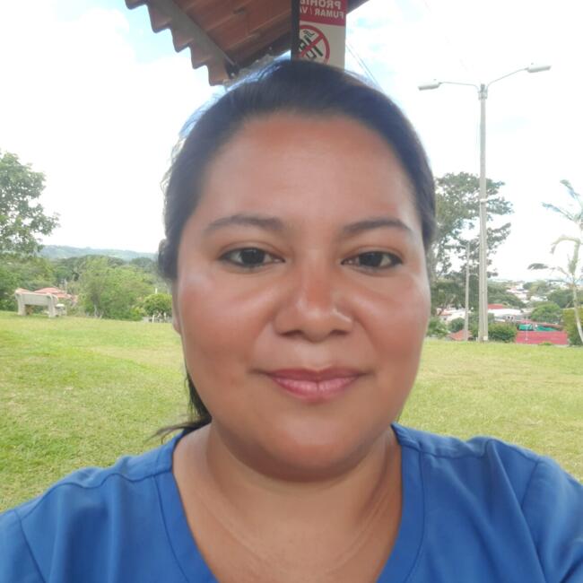 Babysitter in Alajuela: Brenda