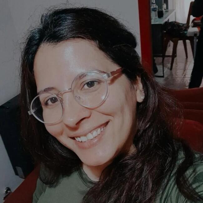 Babysitter in Rosario: Flor