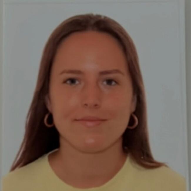 Canguro en Torrente: Cristina