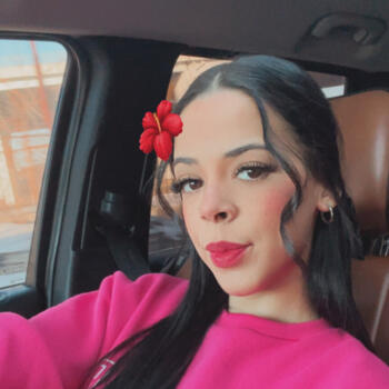 Babysitter Cleveland: Neishka Anais