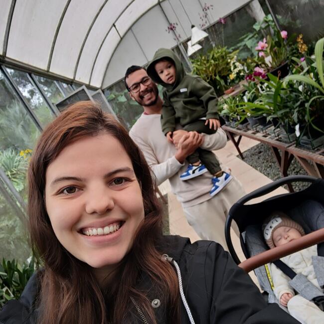 Emprego de babá em Curitiba: Bruna