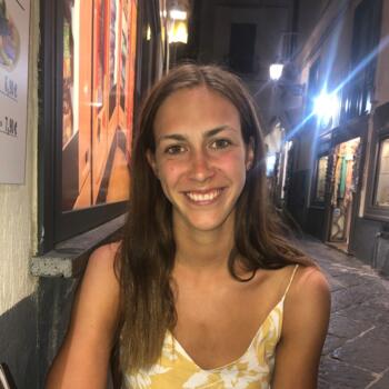 Babysitter Hobart: Lily