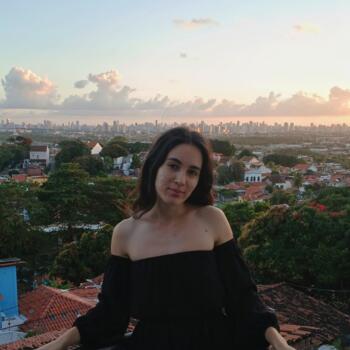 Babysitter in Paulista: Adrielly