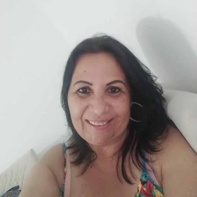 Babysitter in Marília: Miriam