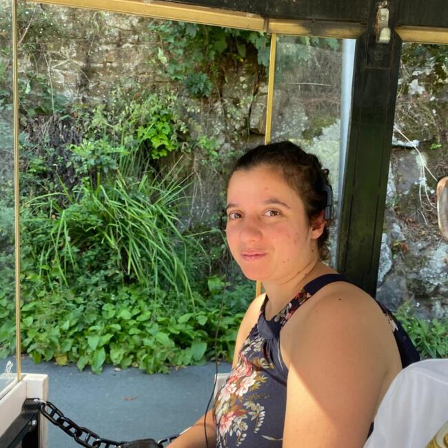 Babysitter in Menton: Lila