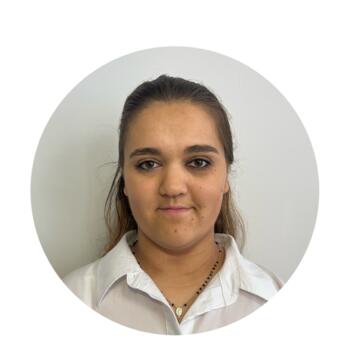 Babysitter in Luton: Larisa