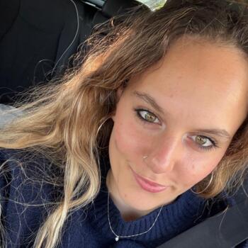 Babysitter Cardiff: Zoe