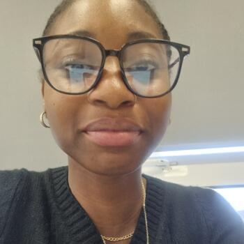Babysitter in Scunthorpe: Abidah Ajao