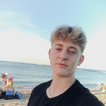 Babysitter in Saint-Louis: Deniz