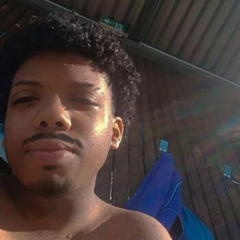 Baby-sitter Saint-Jacques-de-la-Lande: Bryan