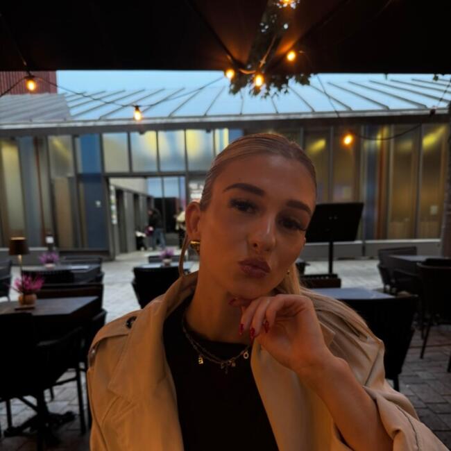 Baby-sitter à Bruges: Louise
