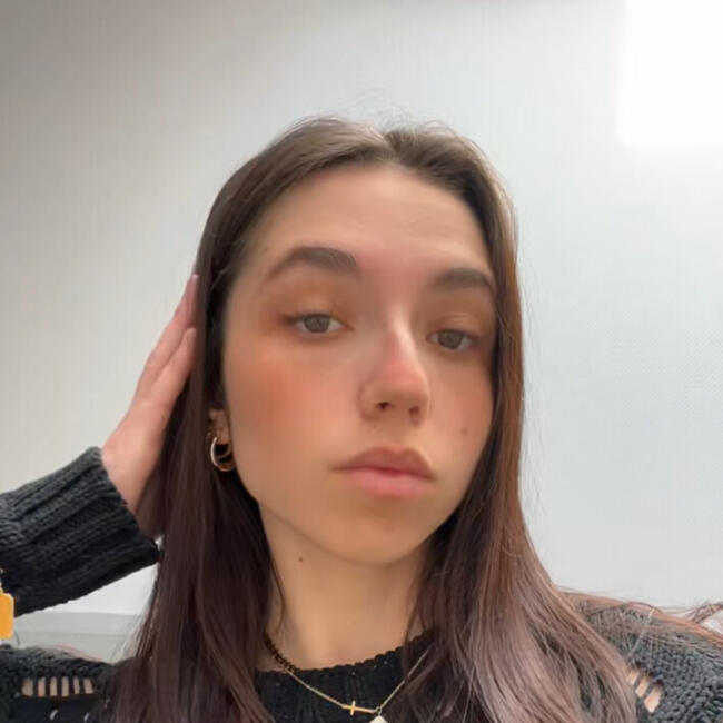 Babysitter in Nîmes: Lisa