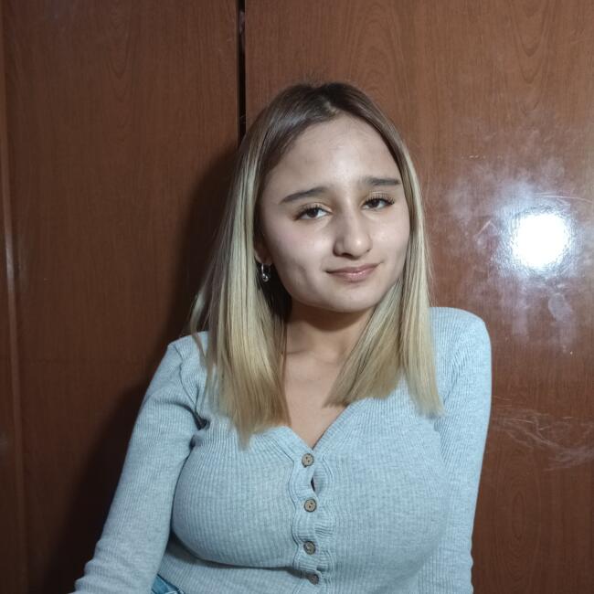 Niñera en Manuel Alberti: Paula Candela