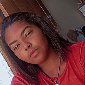 Babá em Picos: Francisca