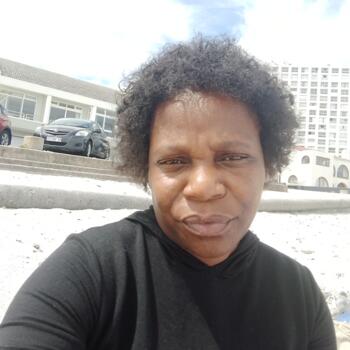 Babysitter in Cape Town: Diana