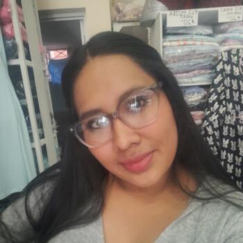 Babysitter in Quito: Lourdes