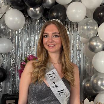 Babysitter in Courcelles-Chaussy: Emma