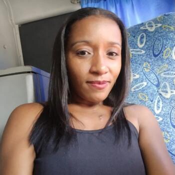 Babysitter in Angra dos Reis: Priscila