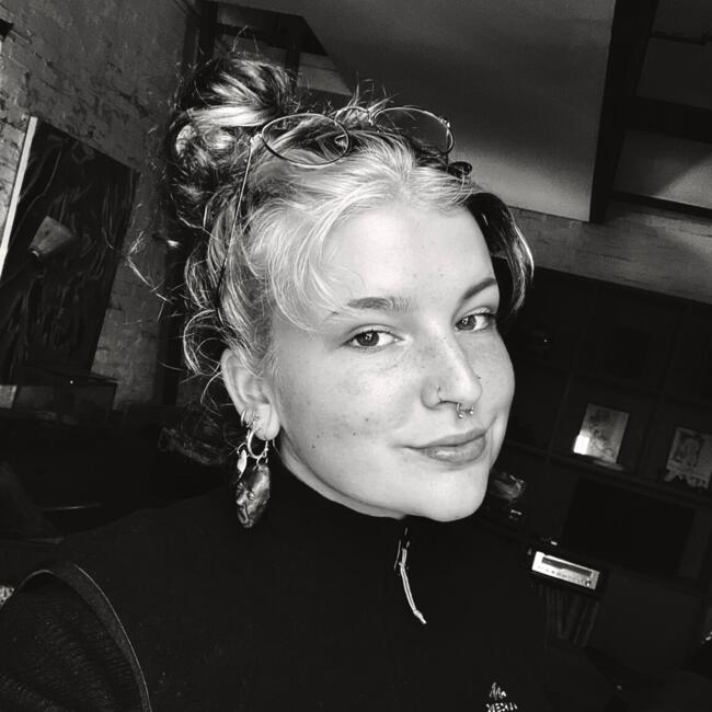 Babysitter a Gland: Tatiana