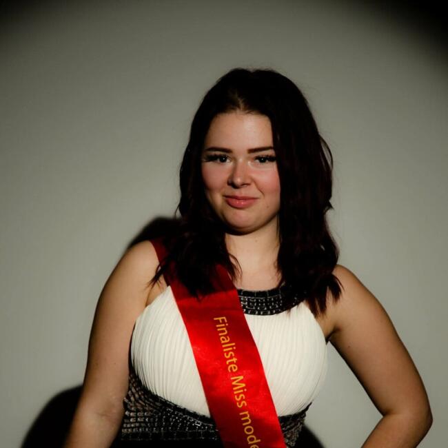 Babysitter in Gerpinnes: Laura