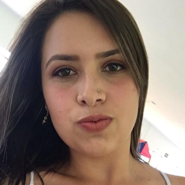 Babysitter in Mogi das Cruzes: Caroline