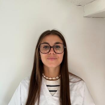 Babysitter in Annecy: Léna