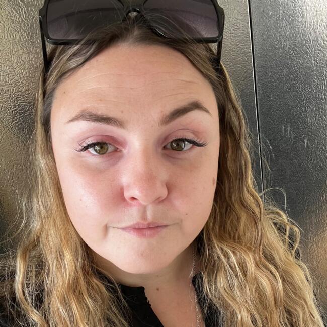Babysitter in London: Nicole