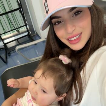 Job de garde d'enfants à Doha: job de garde d'enfants Karine