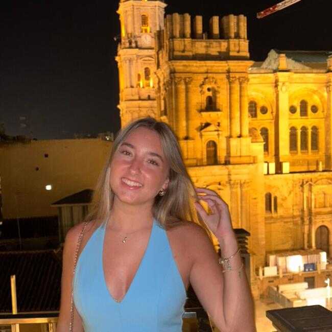 Canguro en Málaga: Elena