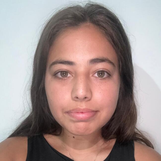 Niñera en Montevideo: Isabella