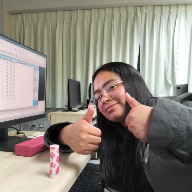 Niñera en El Agustino: Leslie Adalid