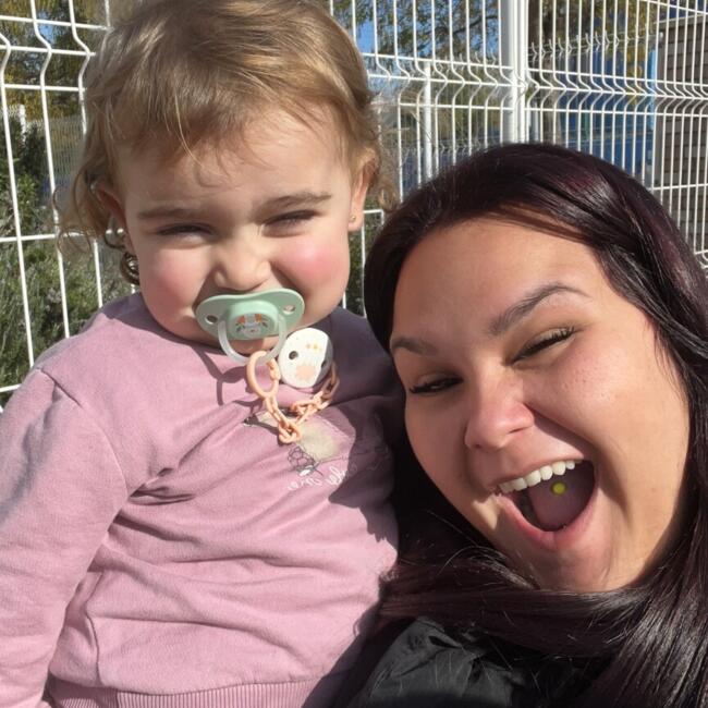 Babysitter in Dos Hermanas: Zamara