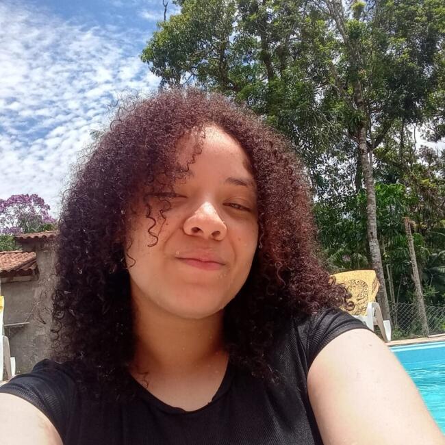 Babá em São Paulo: Iris