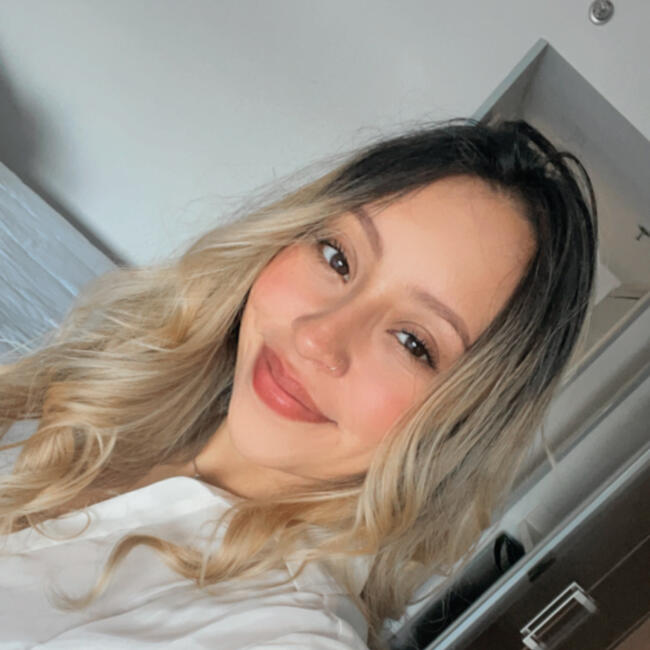 Niñera en Armenia: Valentina