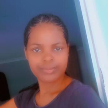 Babysitter Midrand: Nomvelo