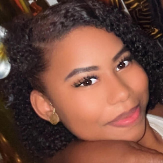 Babysitter in Salbris: Mayla