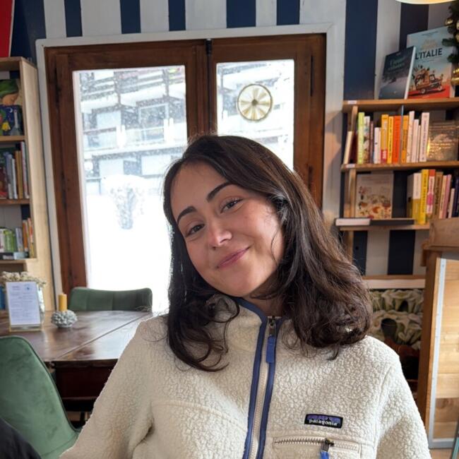 Babysitter in Paris: Charlotte