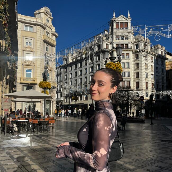 Canguro en Valencia: Lara