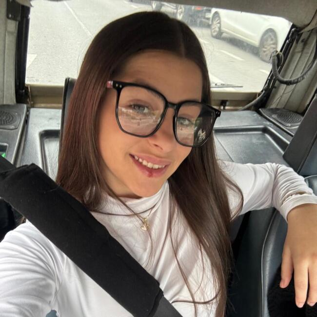 Babysitter in Almería: Emi