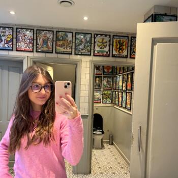 Babysitter in Villerbon: Camille