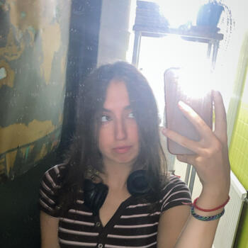 Babysitter in Courbevoie: Noemie